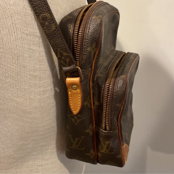 Louis Vuitton Bag - Picture 6 of 16